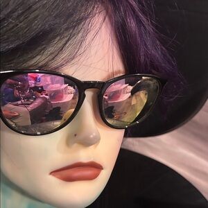 Elegant Black and Pink Sunglasses